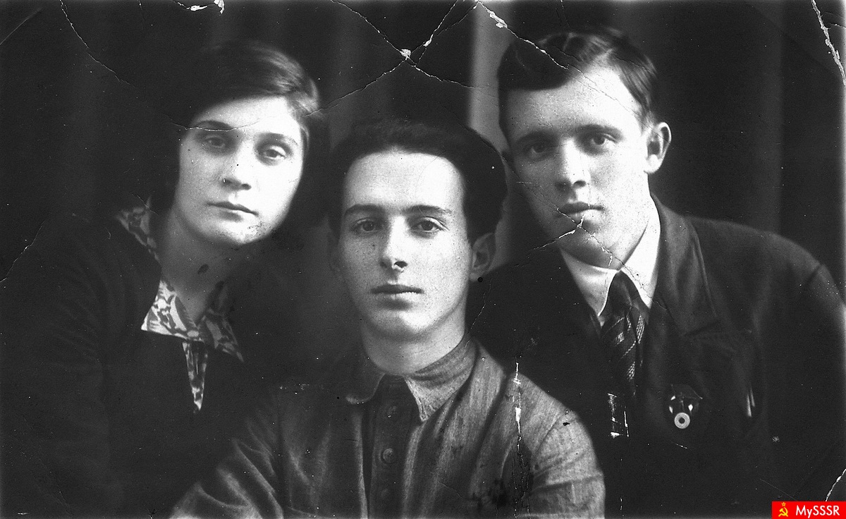   1941 